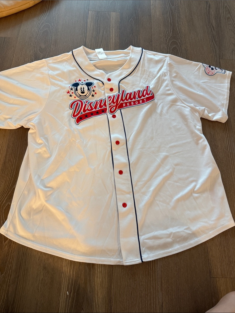 NWOT Disney Disneyland baseball Jersey Mickey Mouse
